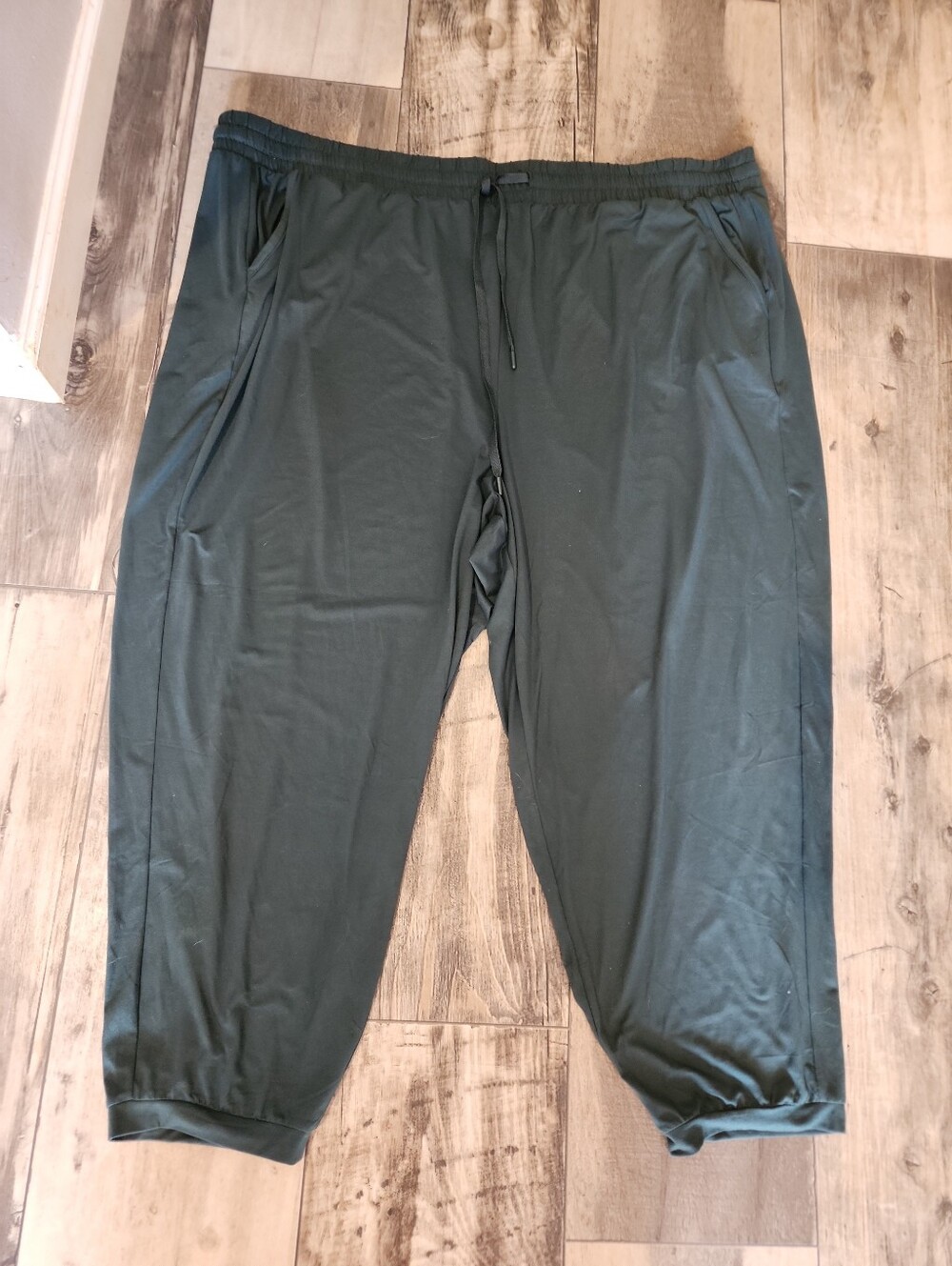 Torrid Tru Green Drawstring Jogger Pants Size 5 49" Waist 26" Inseam